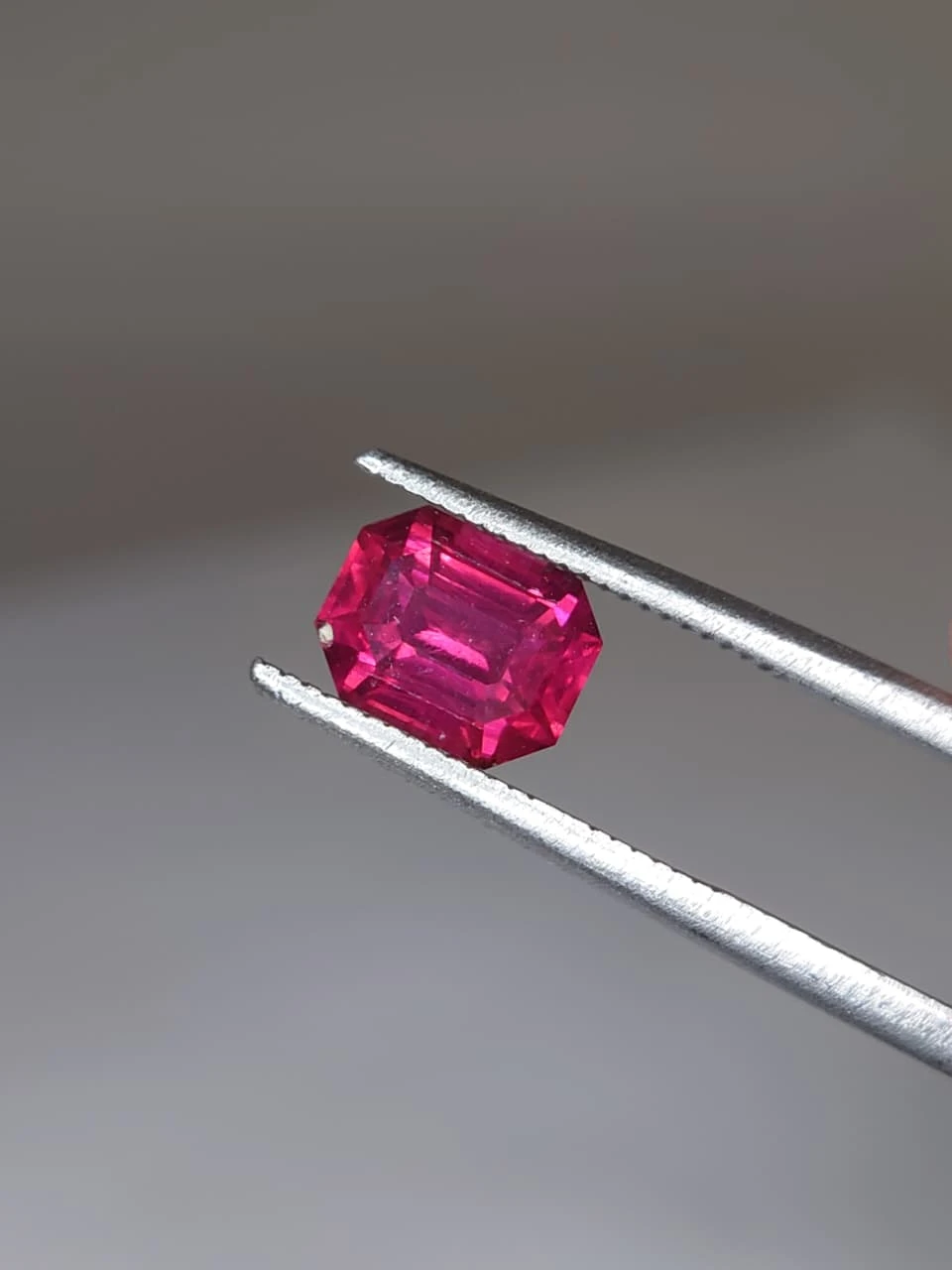 1.8ct Natural Pinkish Purple Malaya Garnet from Africa — view 3